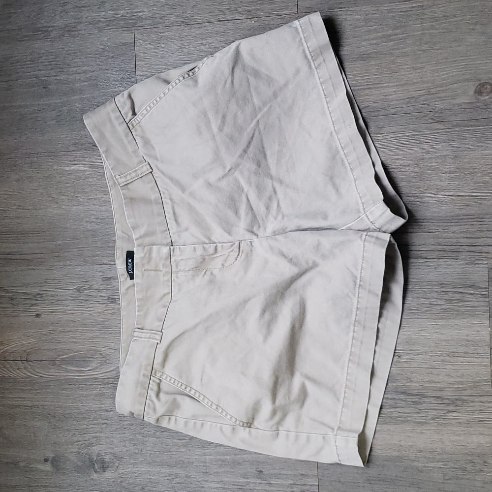 J.CREW low fit woman cacky shorts